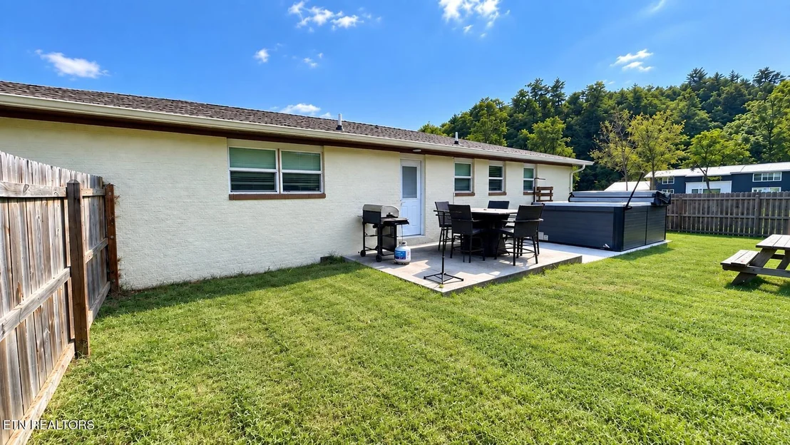 Photo of 2680 High Valley Drive