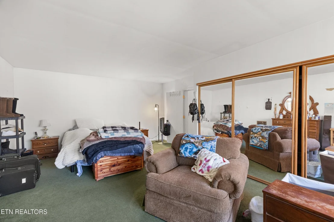 Photo of 158 Dalson Rd