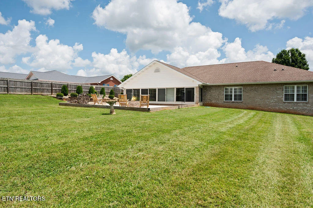 Photo of 674 Southview Circle