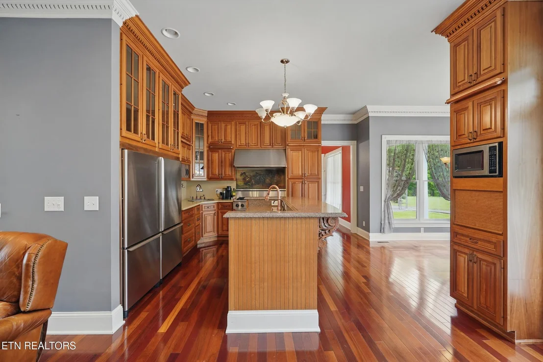 Photo of 6005 Powell Valley Rd