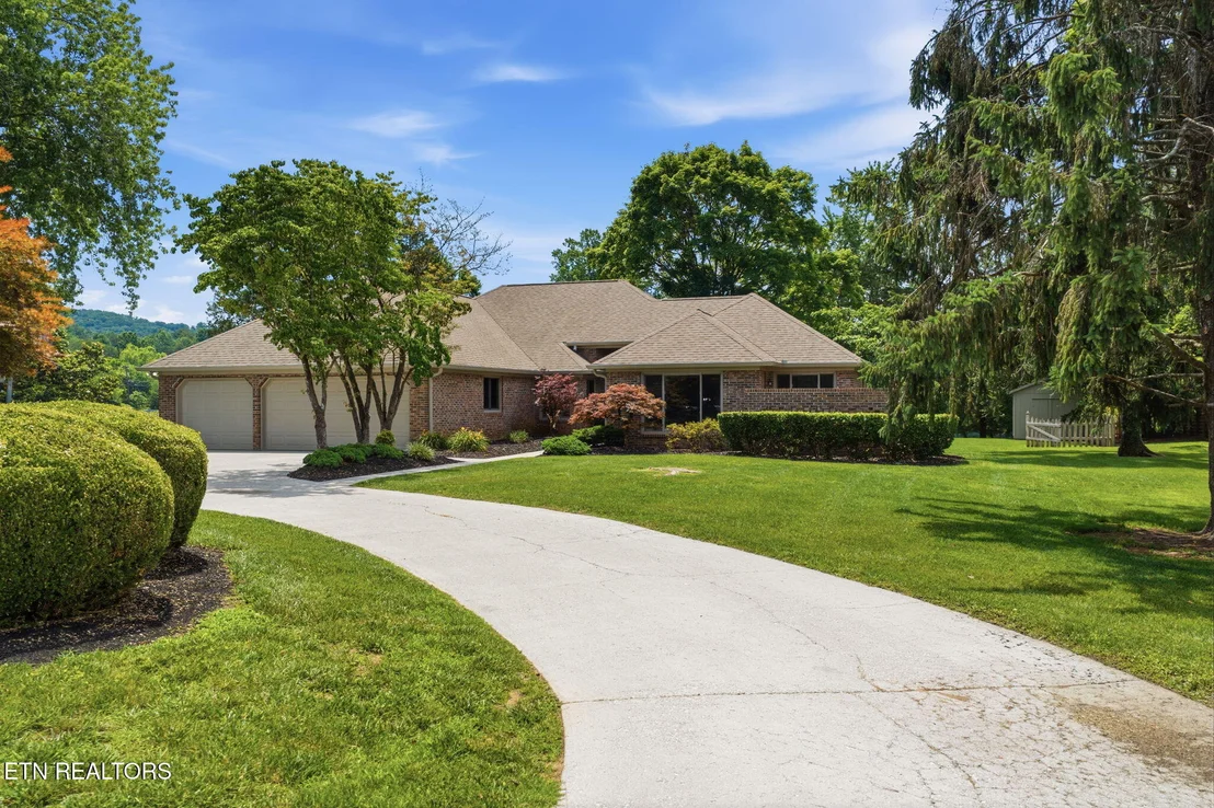Photo of 452 Mariner Point Drive
