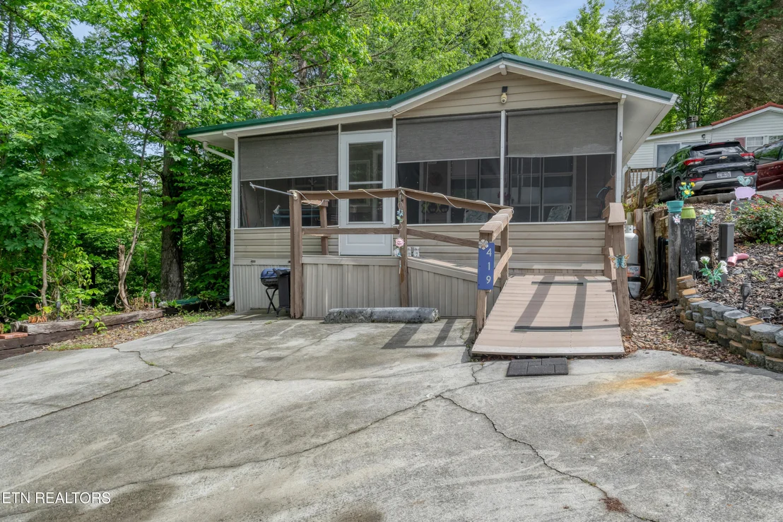 Photo of 419 Mountain Thrush Drive