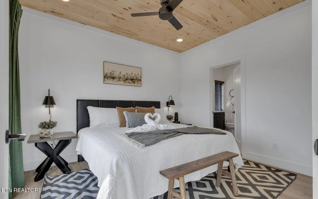 Photo of 409 Compass Point Way