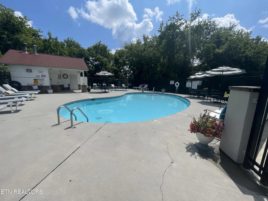 Photo of Unit UNITB301 at 609 River Place Way