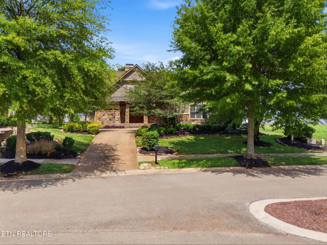 Photo of 593 Old Barn Lane