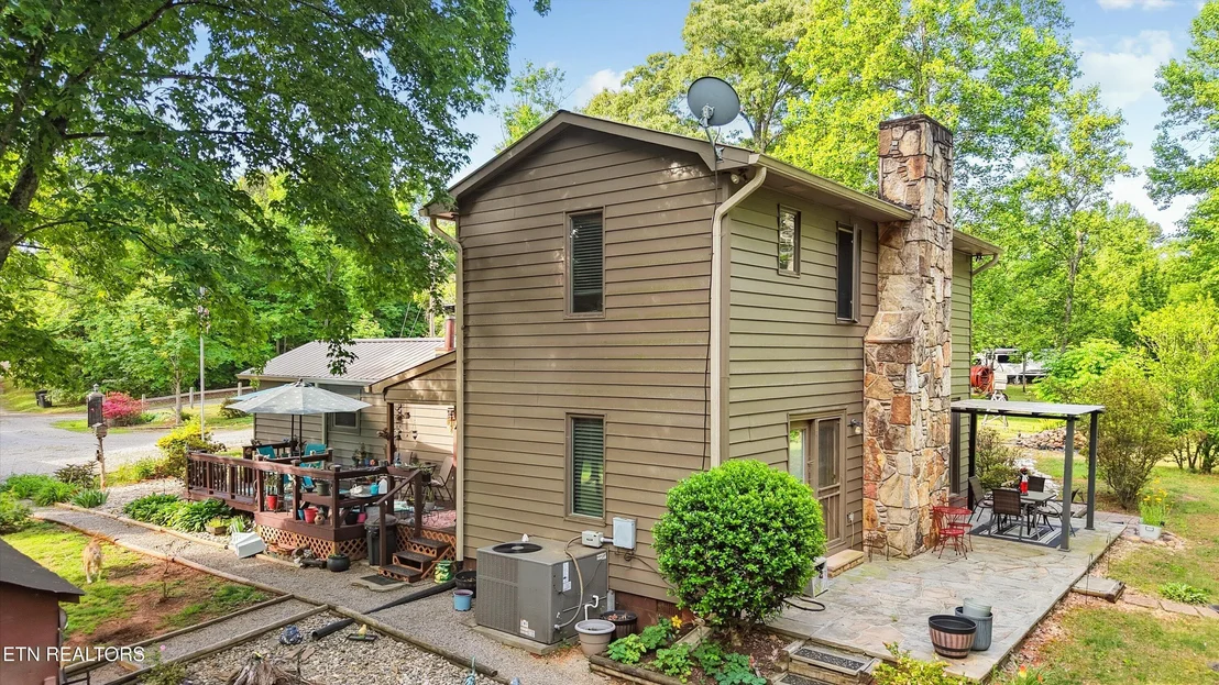 Photo of 2380 McKelvey Rd