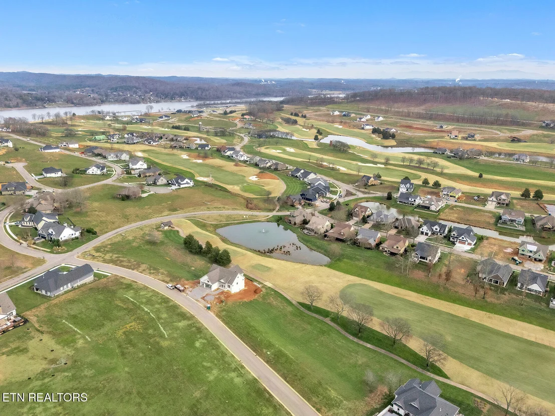 Photo of 511 Mockingbird Lane