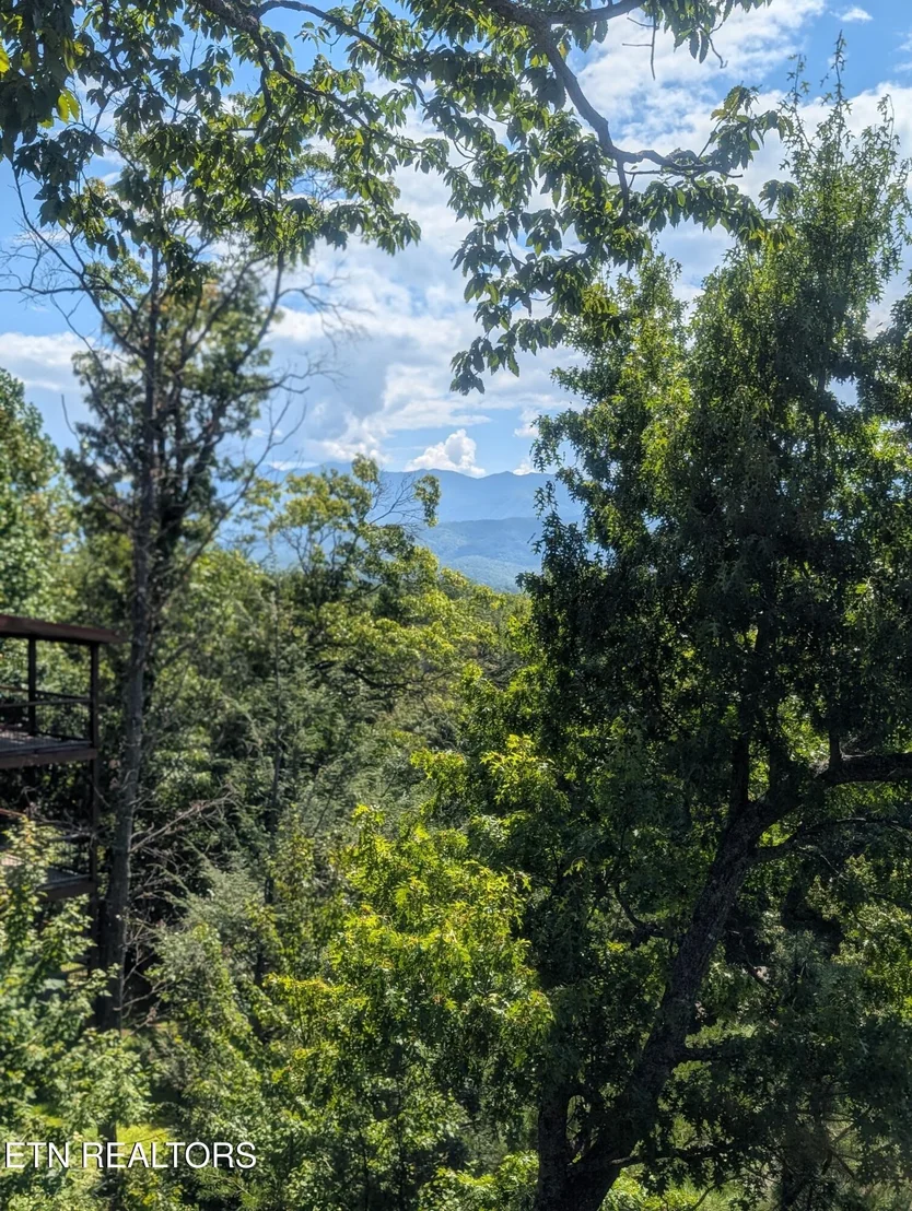 Photo of 2152 E View Drive
