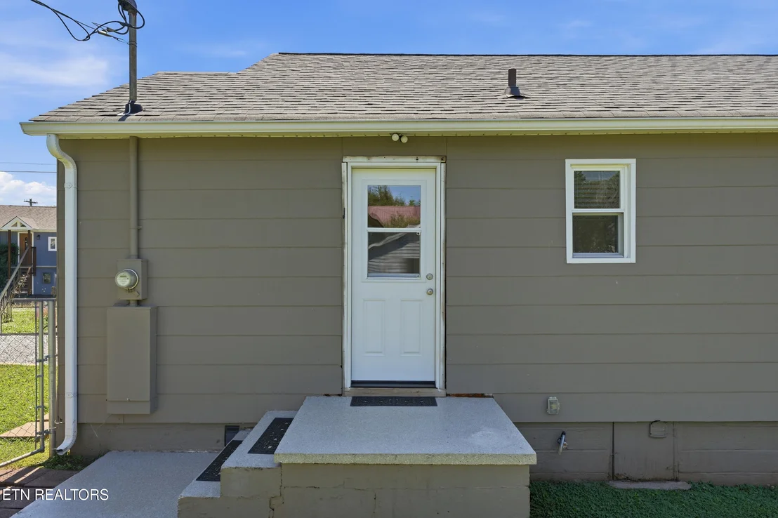 Photo of 1128 Huffland Drive