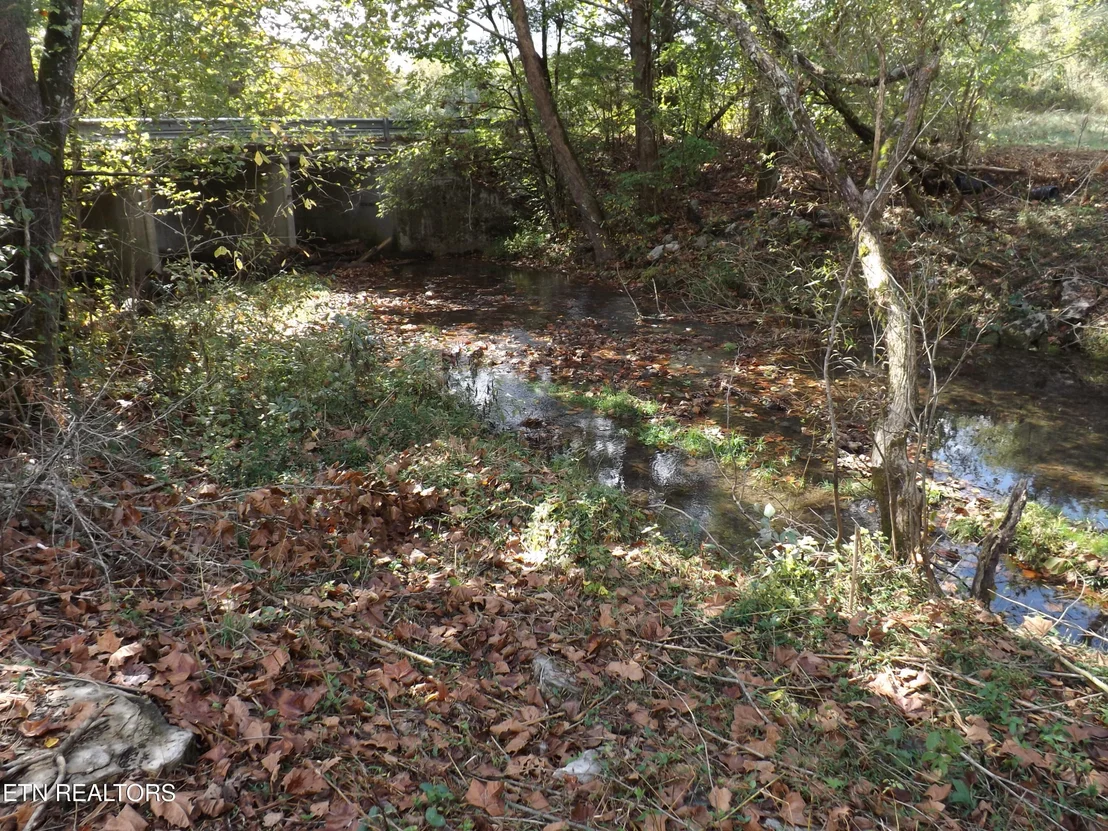 Photo of 829 Bristol Rd