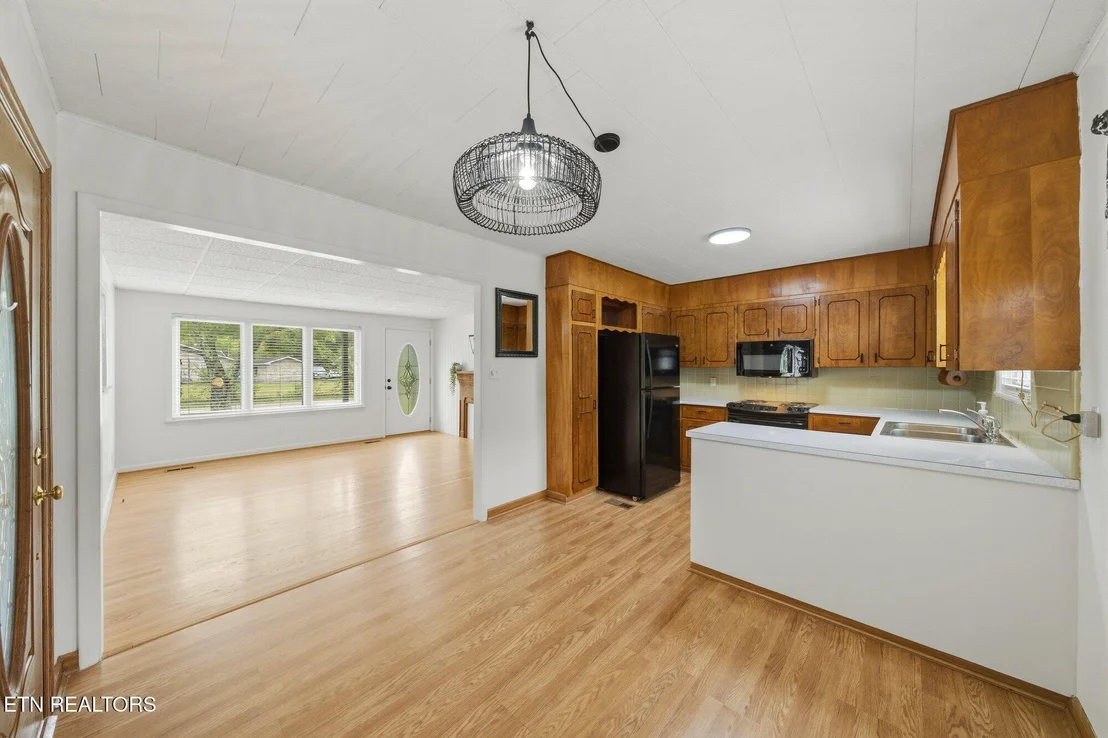 Photo of 912 Bud Lane