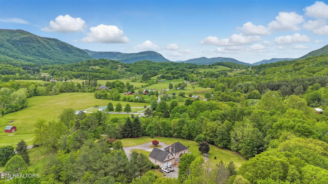 Photo of 6005 Powell Valley Rd