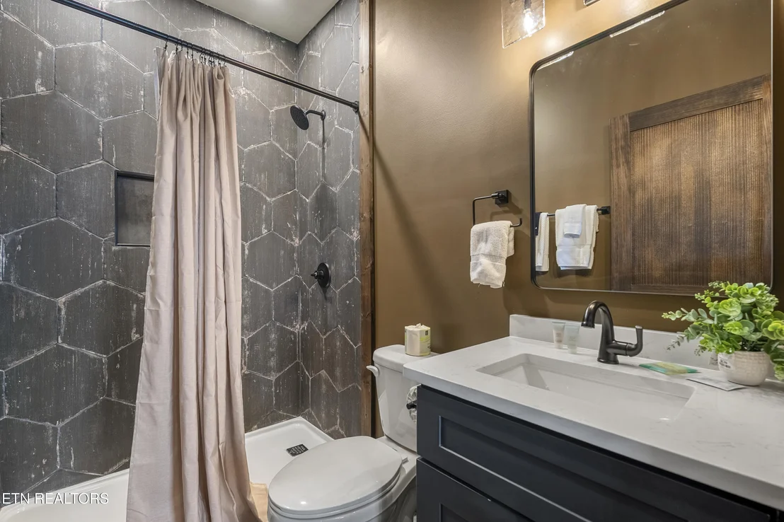 Photo of 436 Hatchet Way