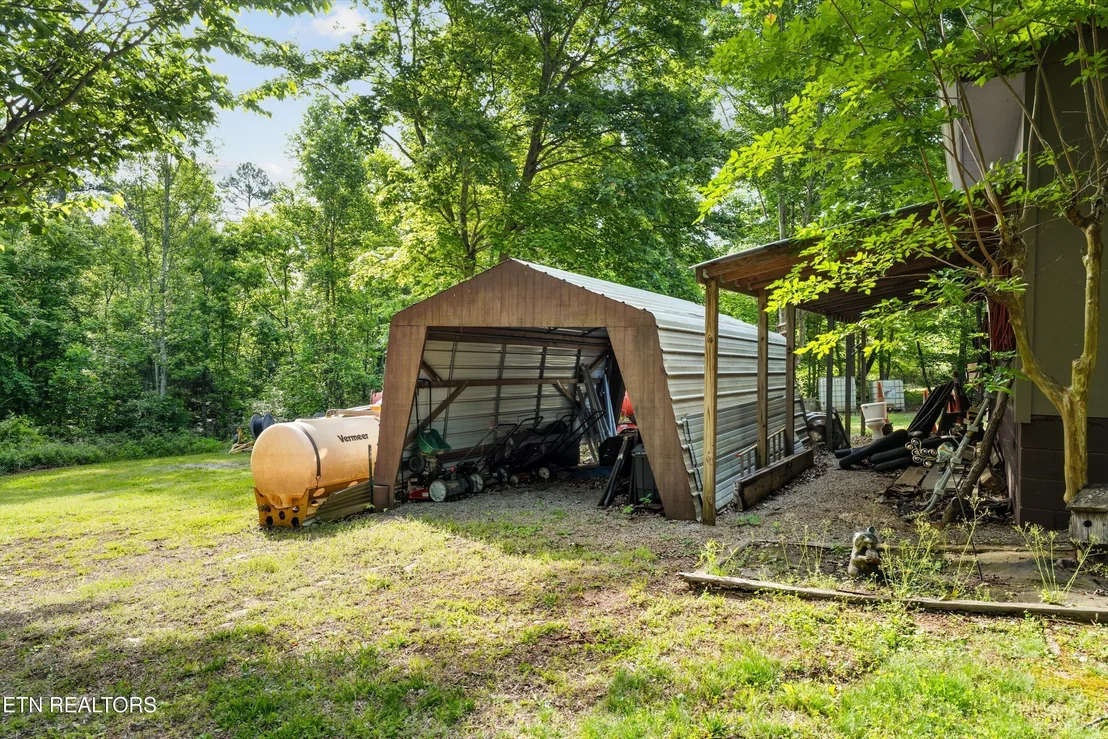Photo of 2380 McKelvey Rd