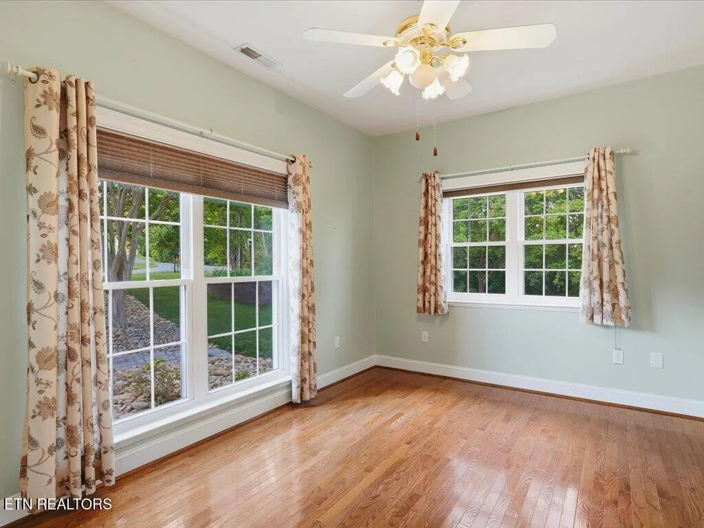 Photo of 311 Alberts Cove