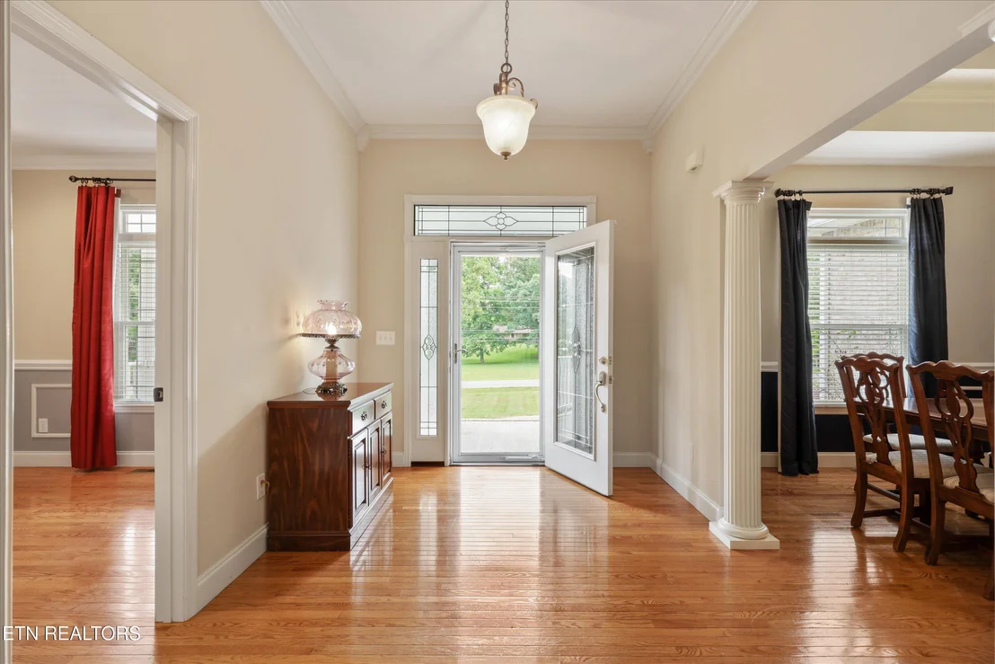 Photo of 1697 Davis Ferry Rd