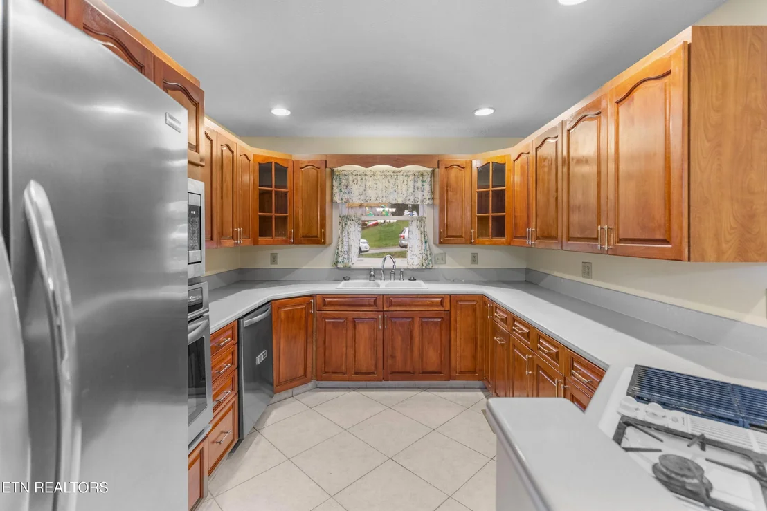 Photo of 1401 Brookfield Drive