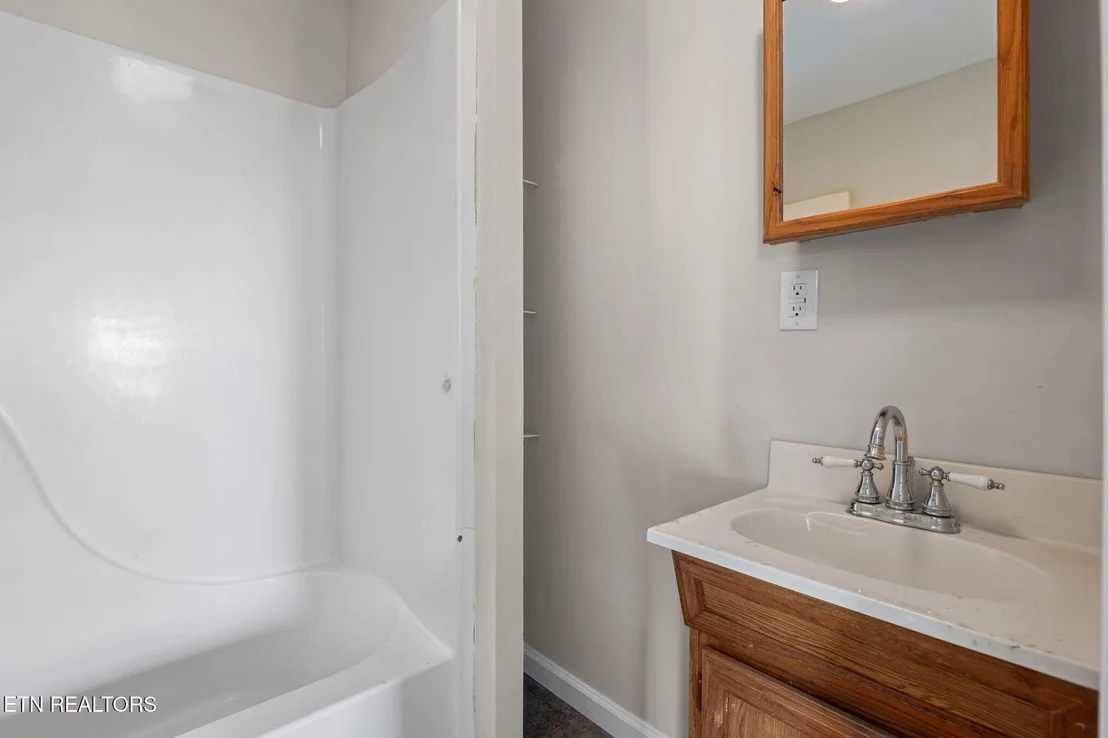 Photo of 1005 Drive D.