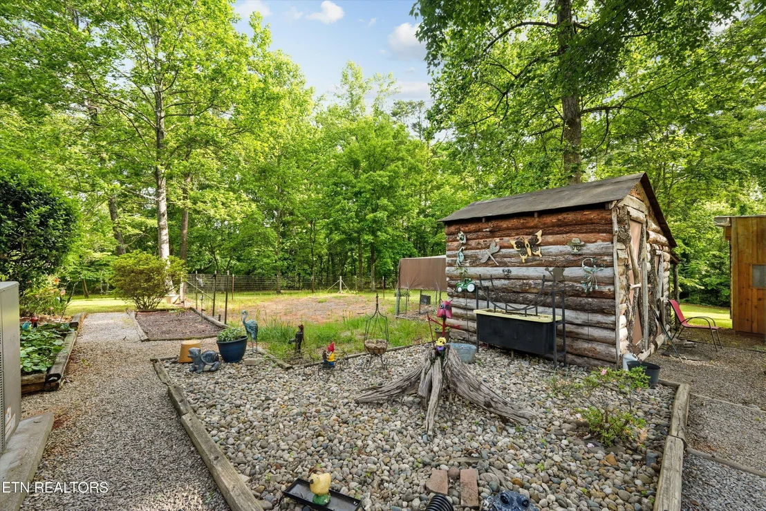 Photo of 2380 McKelvey Rd