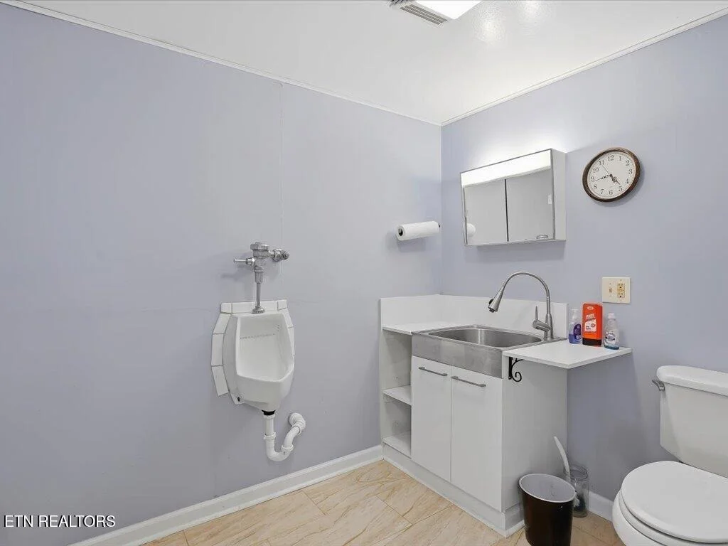 Photo of 311 Alberts Cove