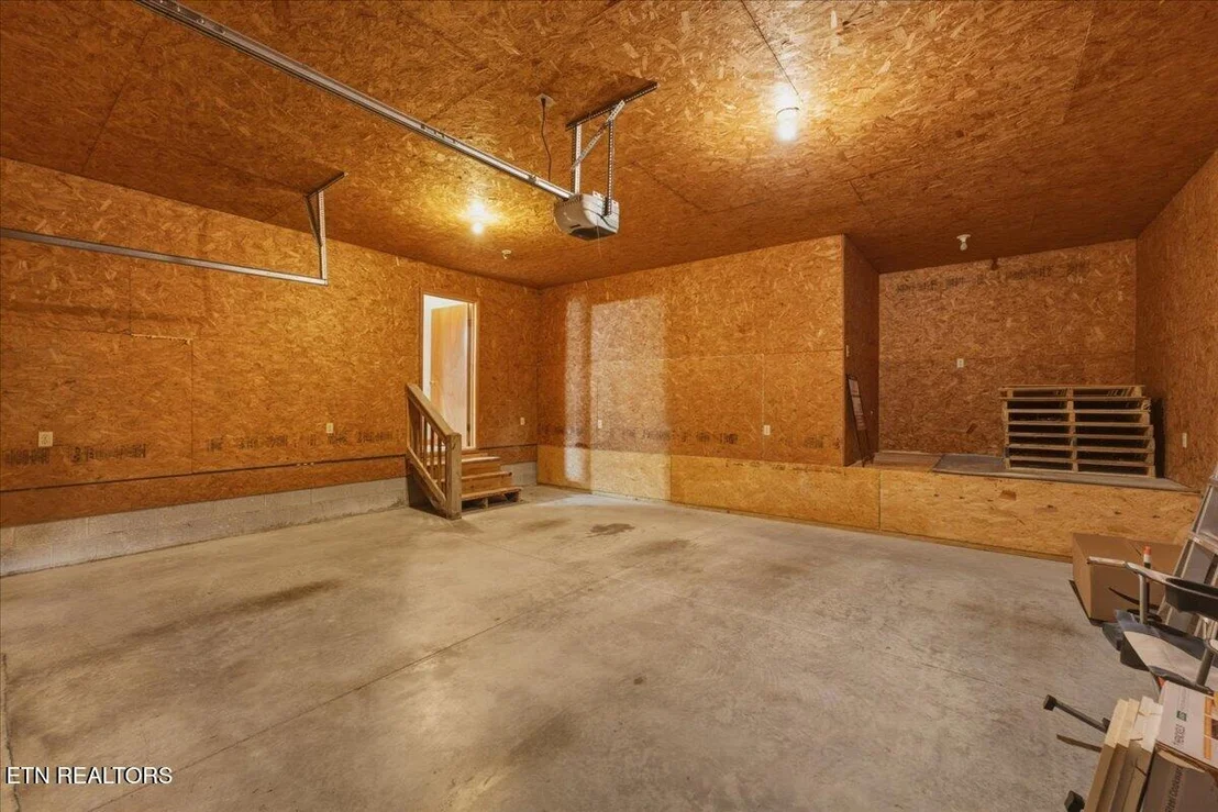 Photo of 142 Oak Drive
