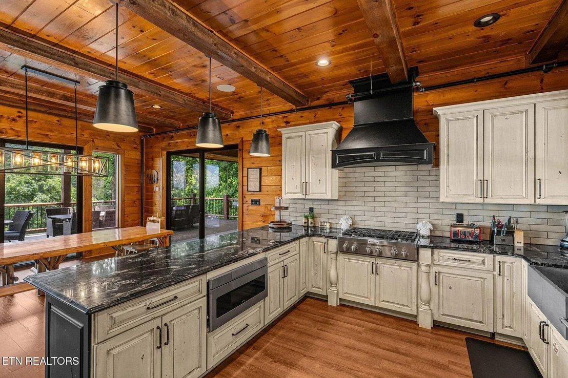 Photo of 2778 Overholt Tr