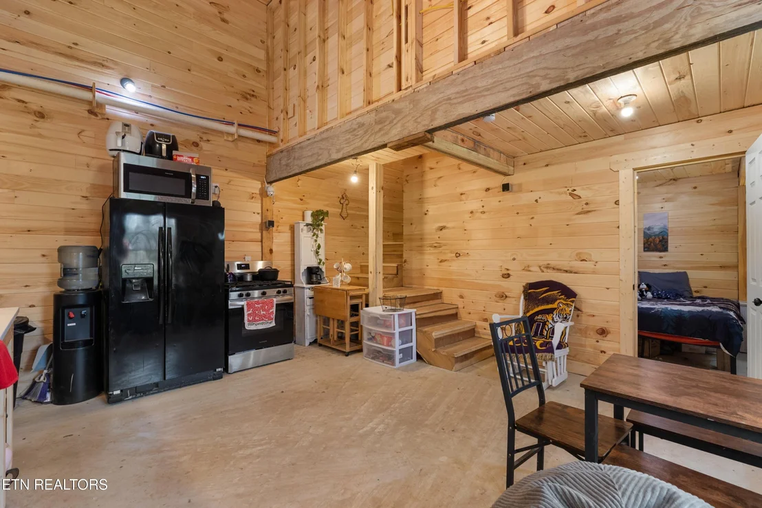 Photo of 2357 Hall Rd