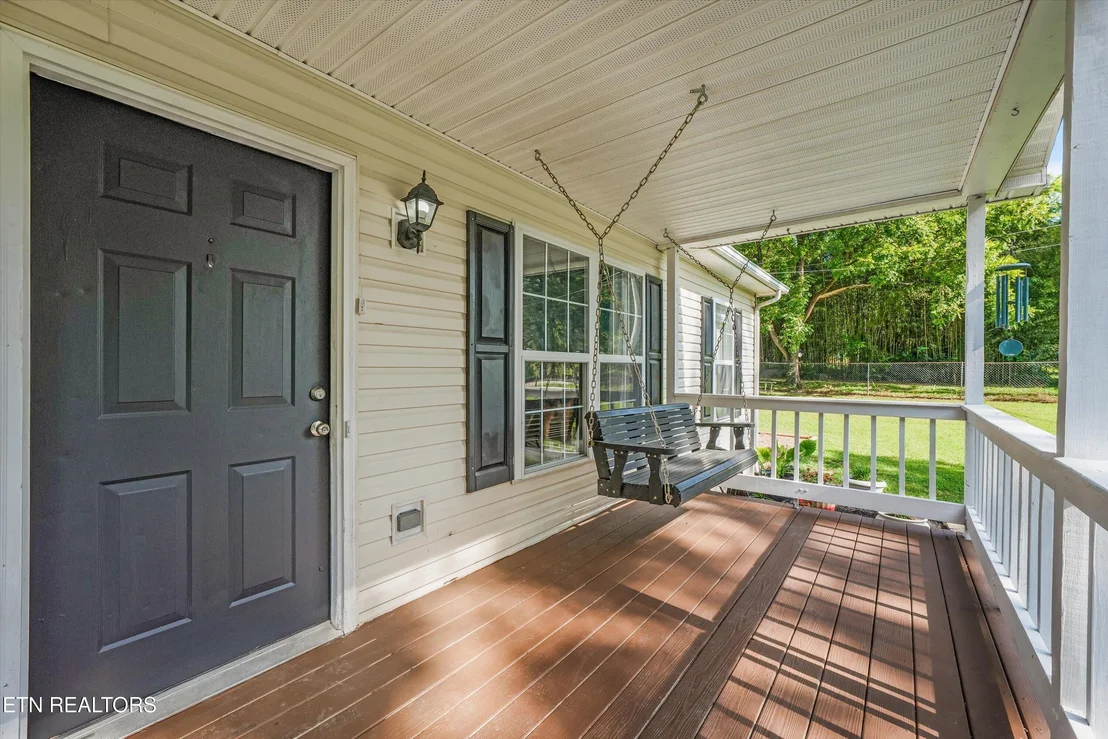 Photo of 1392 James Ferry Rd