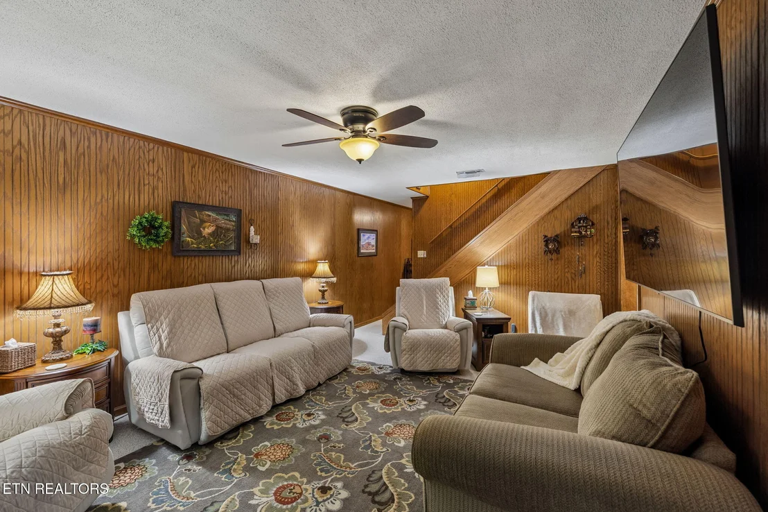 Photo of 302 County Road 707