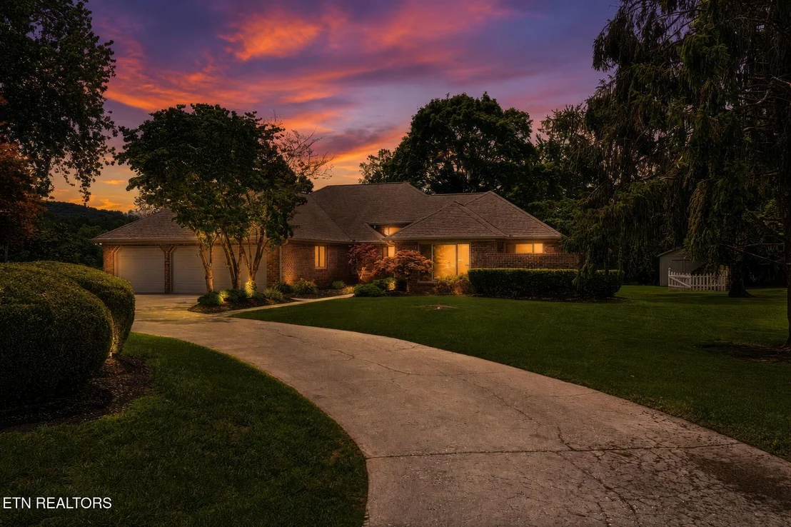 Photo of 452 Mariner Point Drive