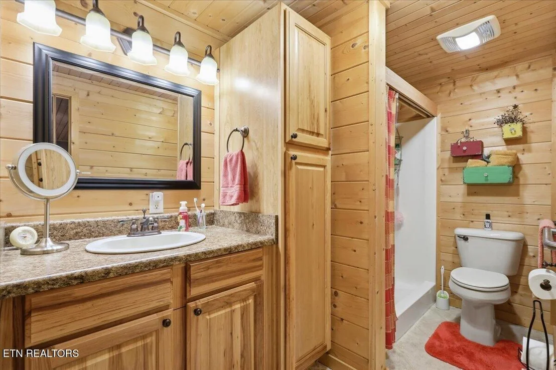 Photo of 856 Peacock Ridge Drive