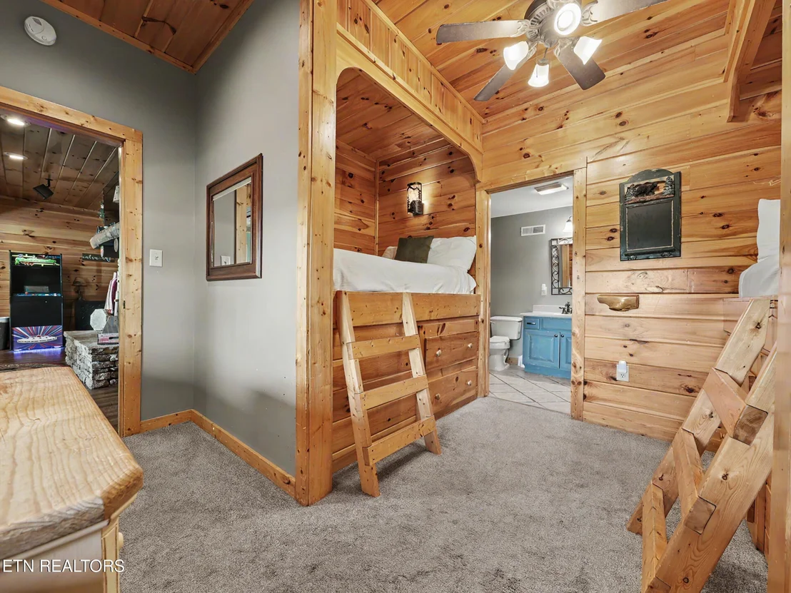 Photo of 2414 Walnut Cove Way Way
