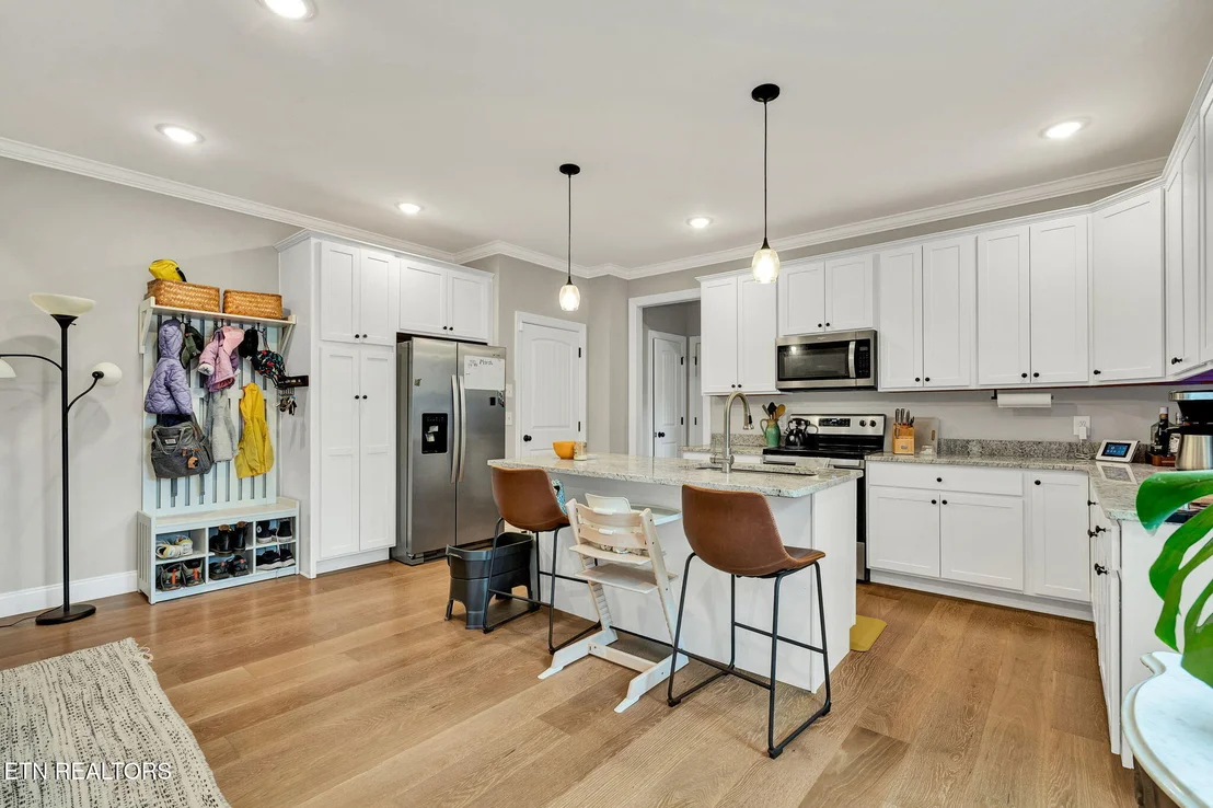 Photo of 110 NE Quail Run