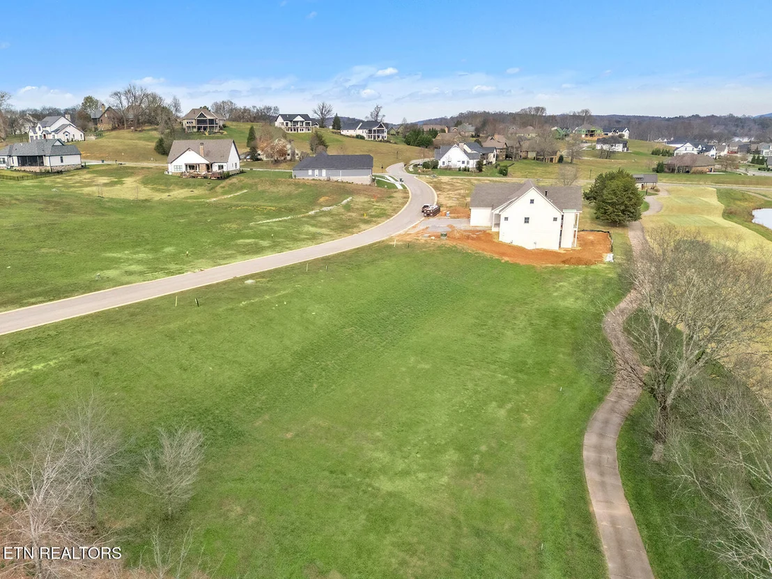 Photo of 511 Mockingbird Lane