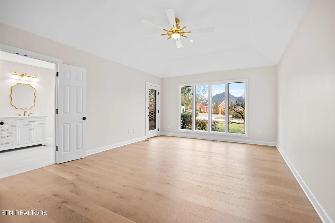 Photo of 452 Mariner Point Drive