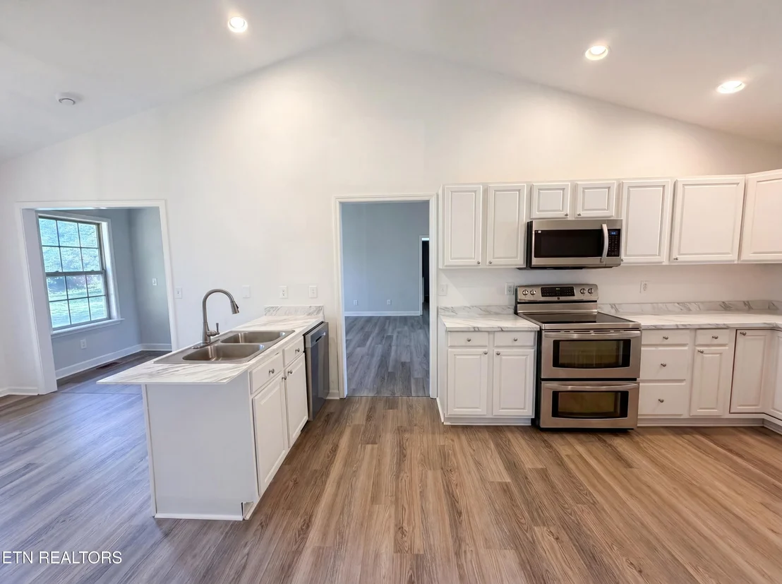 Photo of 375 Walnut Lane