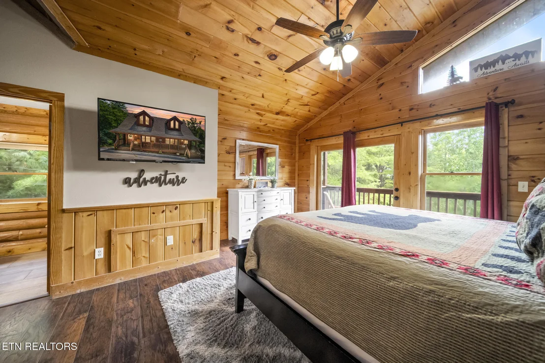 Photo of 350 Big Bear Way