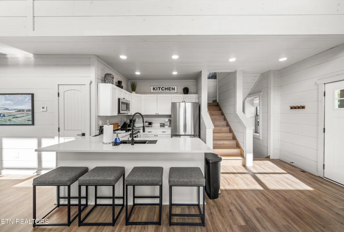 Photo of 2876 Sequoia Rd