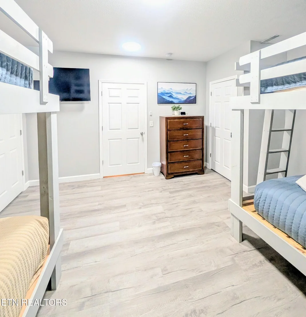 Photo of 1720 Mountain Drive
