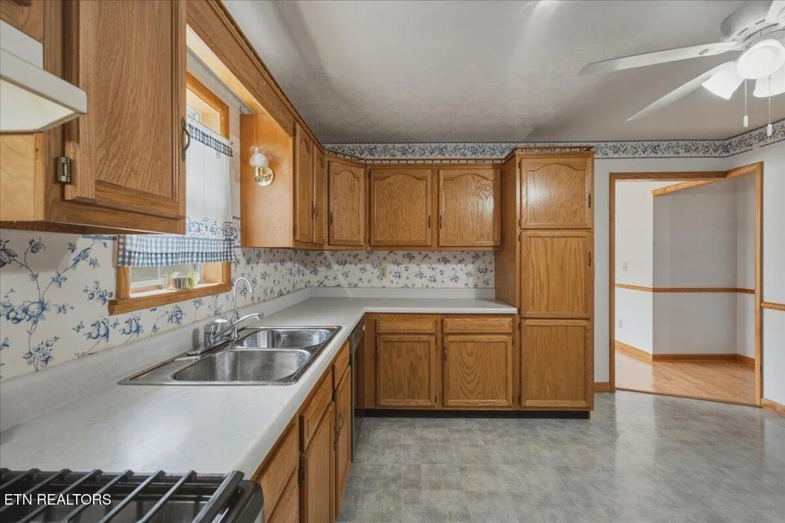 Photo of 142 Oak Drive