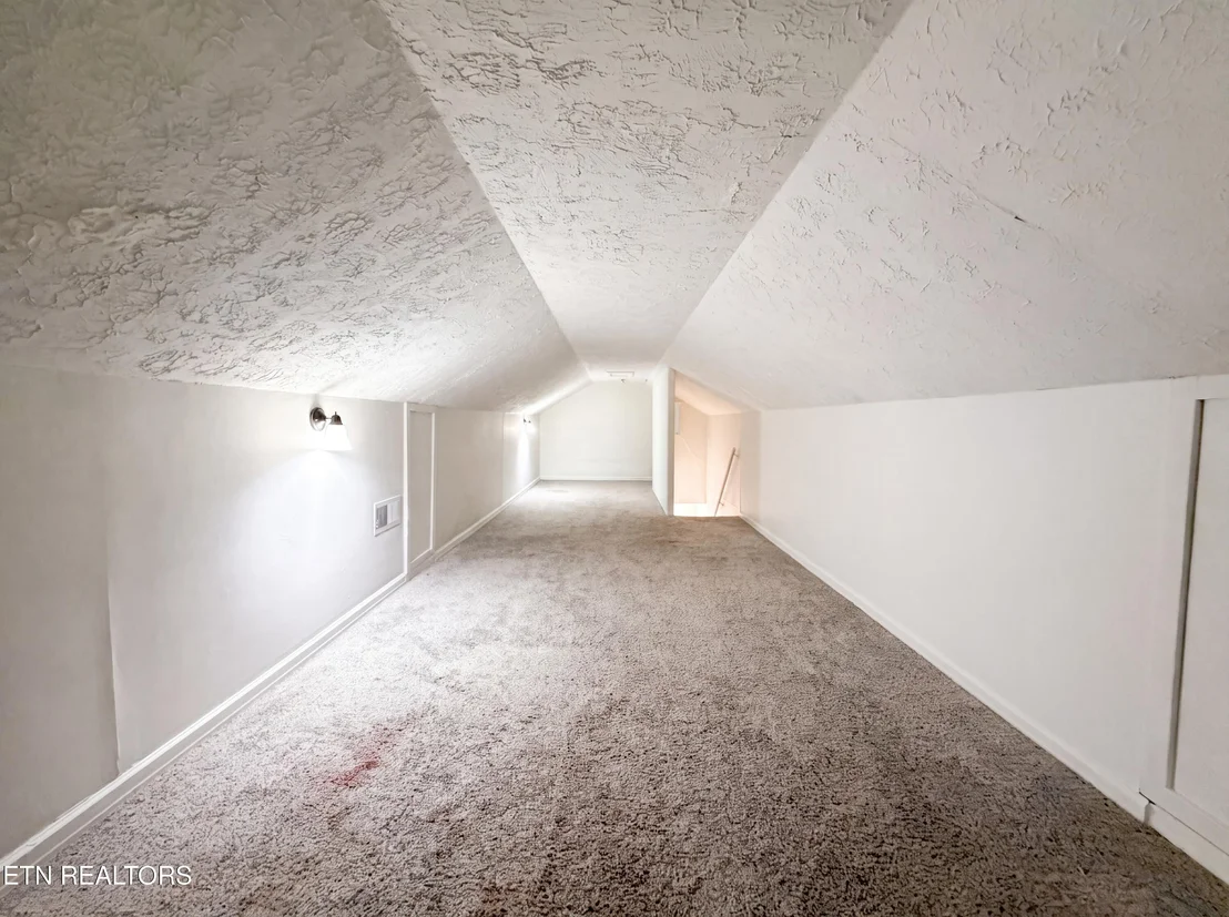 Photo of 119 Old State Circle