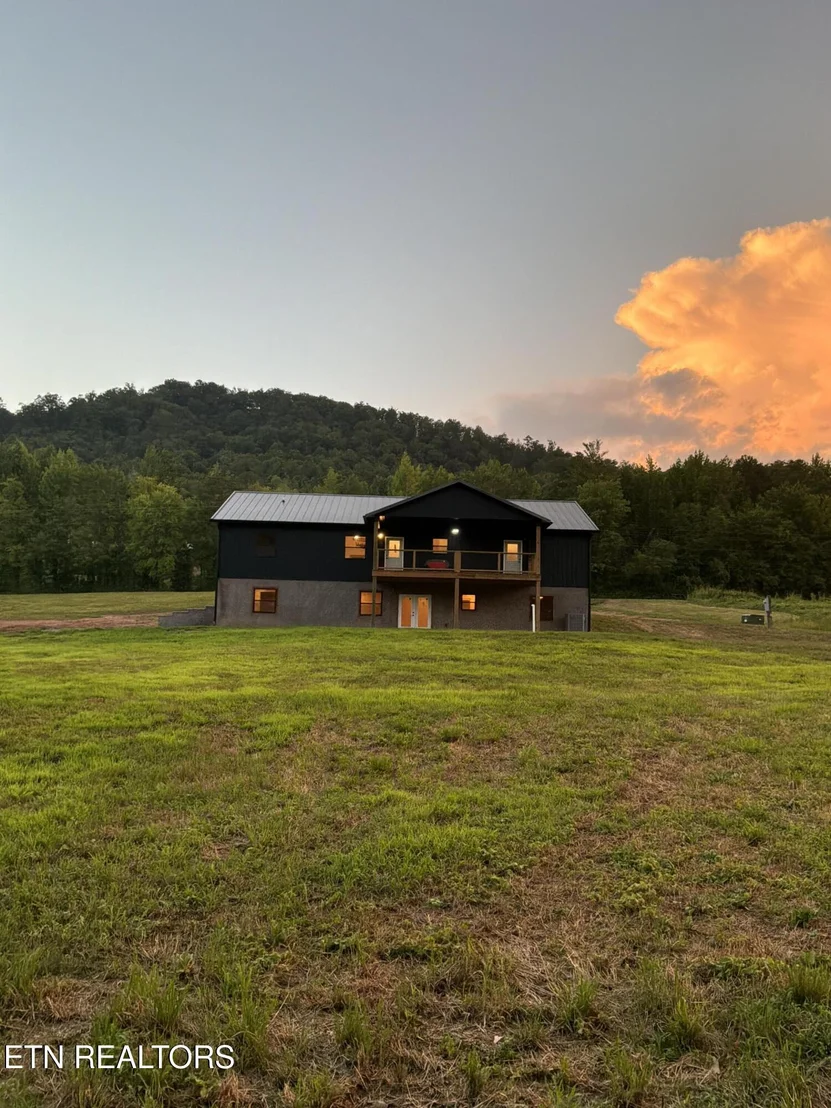 Photo of 3197 E Highway 25-70