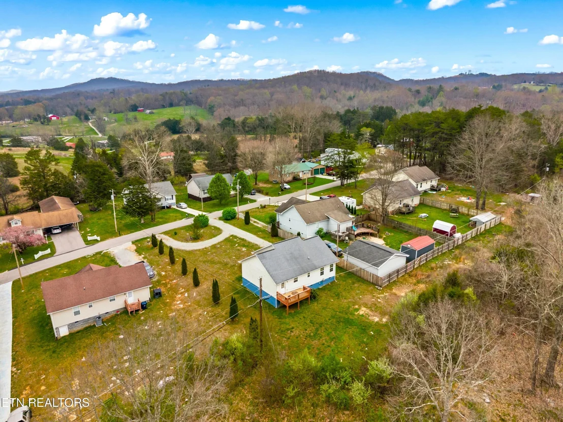 Photo of 202 Sandy Circle
