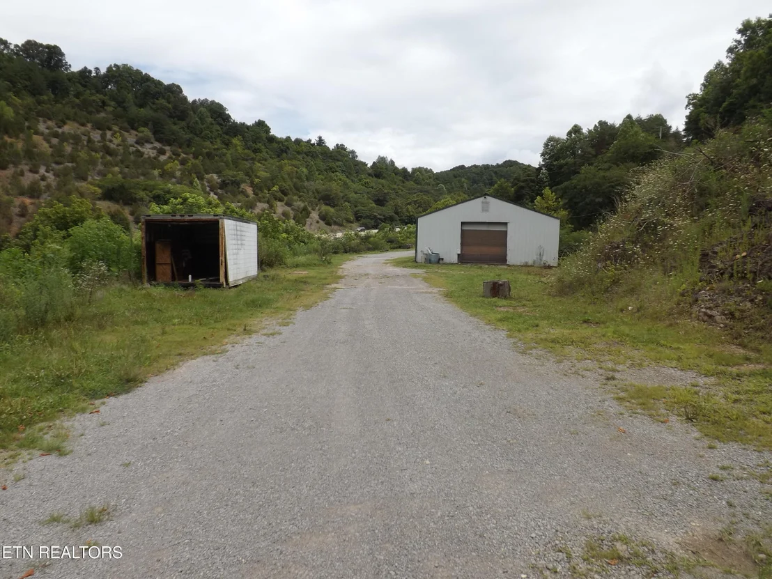 Photo of 5075 E Highway 25E