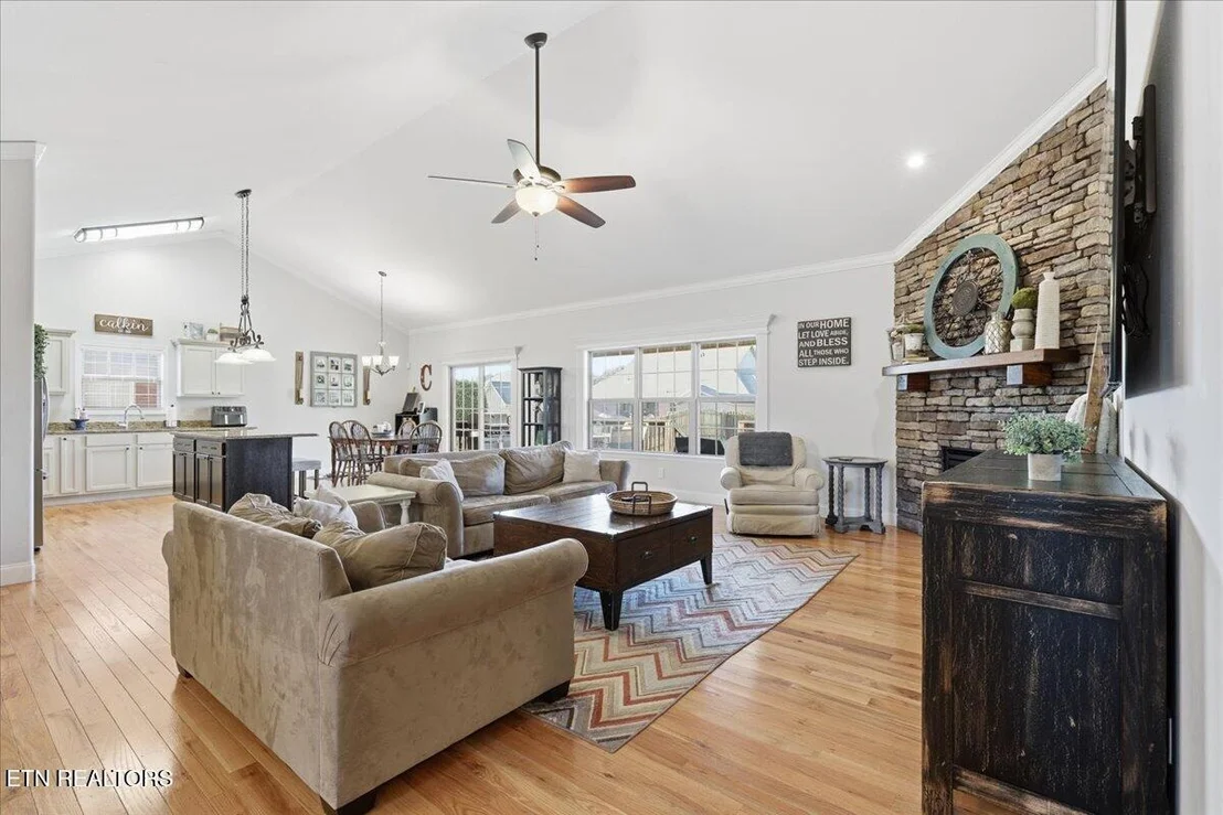 Photo of 1179 Linford Circle