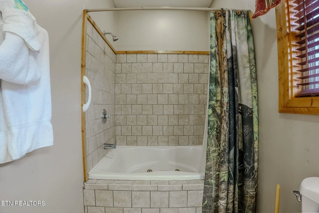 Photo of 4170 Chamberlain Lane