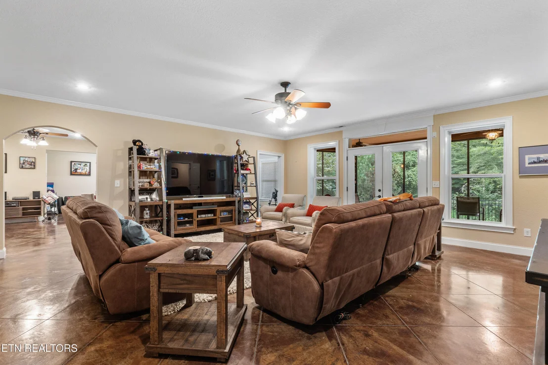 Photo of 106 Sunshine Way