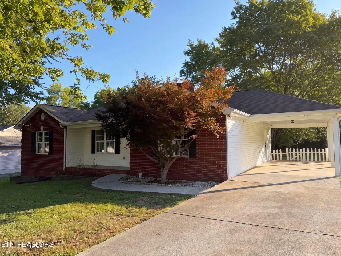 Photo of 141 Meadowview Lane