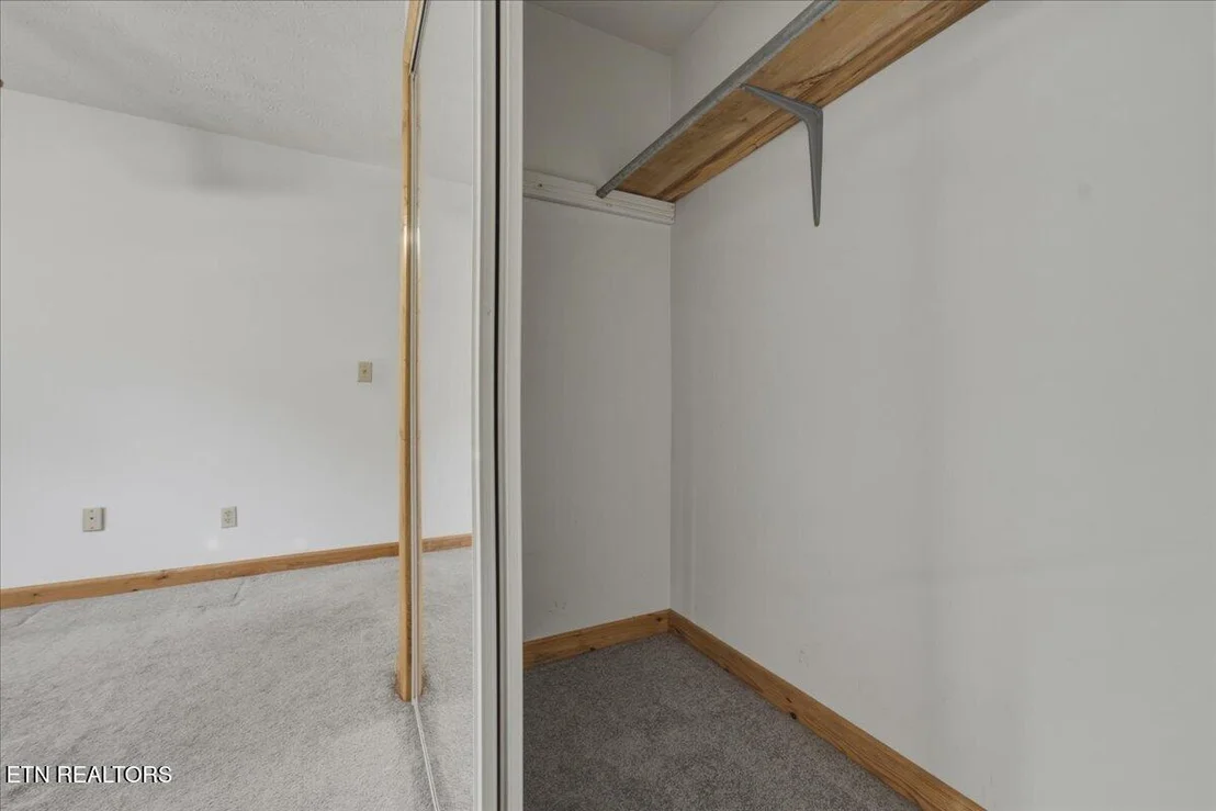 Photo of 142 Oak Drive