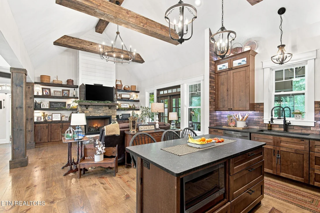 Photo of 504 Pumpkin Hollow Rd